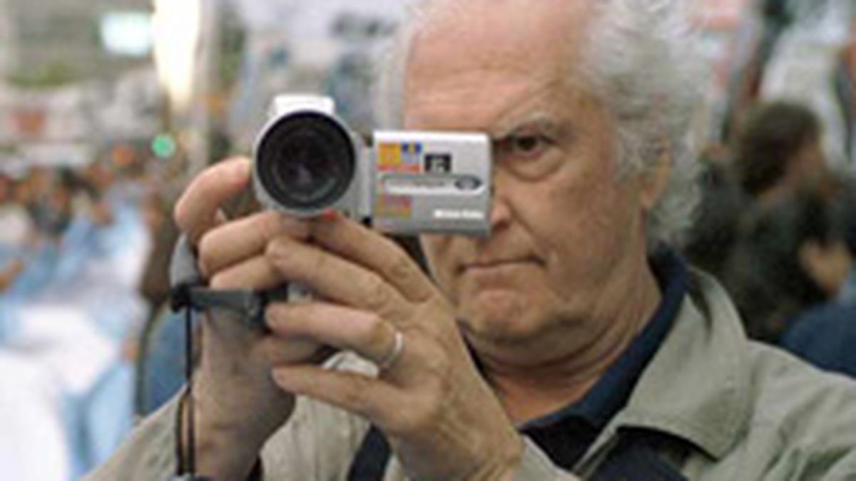 Pino Solanas estrena un documental sobre la crisis del tren en Argentina