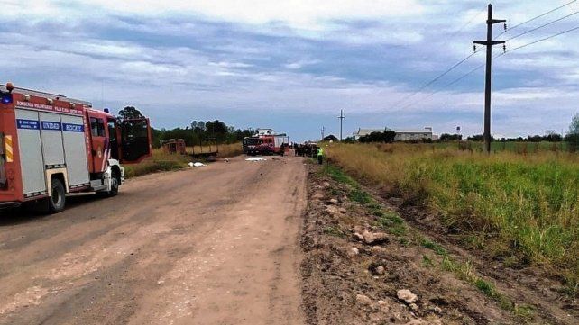 San José: dos motociclistas muertos tras chocar con un camión