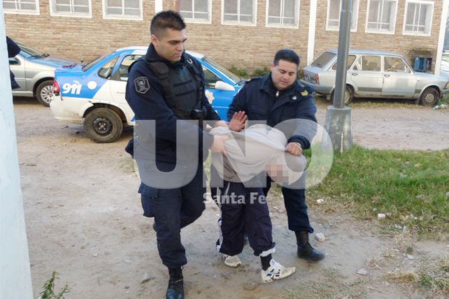 Centenario: Los mismos ladrones robaron otro colectivo anoche, dijeron de la Línea 8