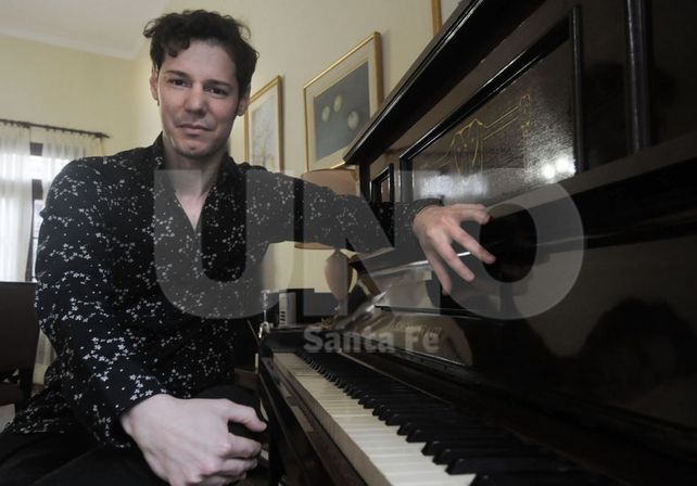 Silas Bassa. Su trabajo estuvo en el puesto número uno en cadenas de ventas de discos físicos por un mes dentro de la música contemporánea. Foto: Juan Baialardo