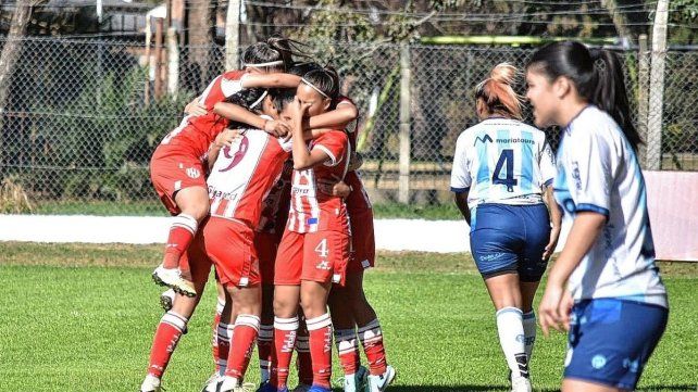 Las chicas de Unión volvieron al triunfo en el Torneo de Primera B