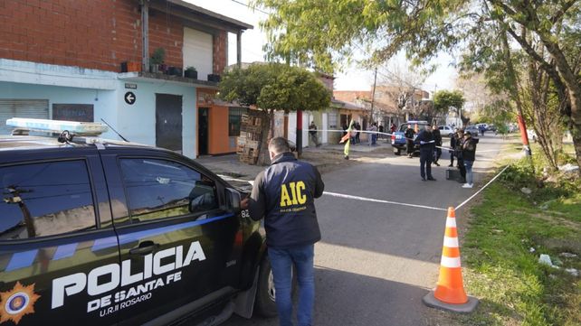 El verdulero fue asesinado por la espalda en Castagnino y Anchoris.