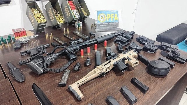 Un arsenal de armas fueron descubiertas por la Policía Federal de Rosario.&nbsp;
