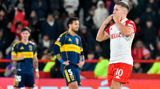 El ex Newells Matko Miljevic marcó el golazo con el que Huracán derrotó a Boca. Leandro Paredes
