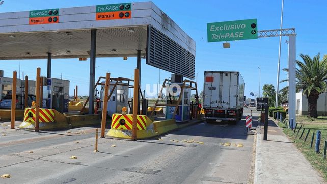 Desde septiembre se multará a quienes no cuenten con Telepase y utilicen las vías de uso exclusivamente automático en la autopista Santa Fe-Rosario.