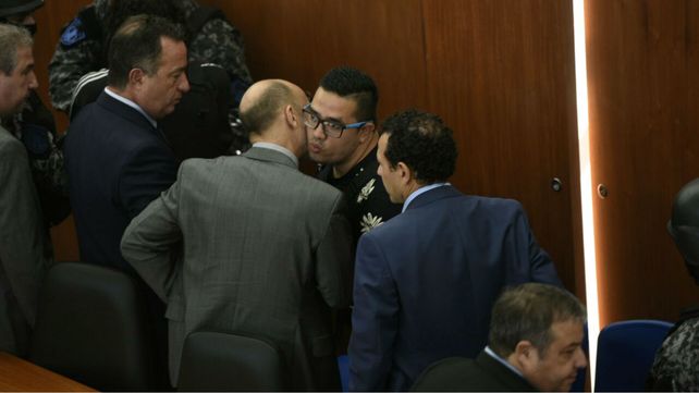 Ariel Cantero se retiró esposado del juicio.