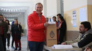 Juan Schiaretti felicitó a Javier Milei por su victoria electoral en Córdoba.