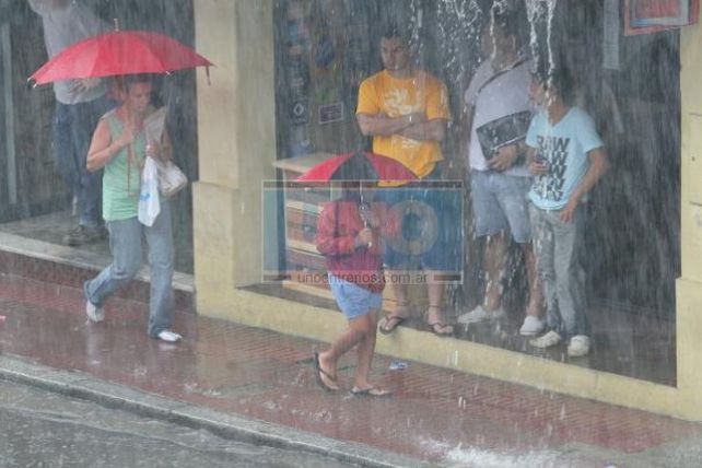 Alerta meteorológico por lluvias fuertes para el norte de Santa Fe