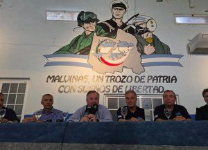 El senador Michlig recorrió obras en el Club Racing L.T.C. y firmó un convenio con Ex Combatientes