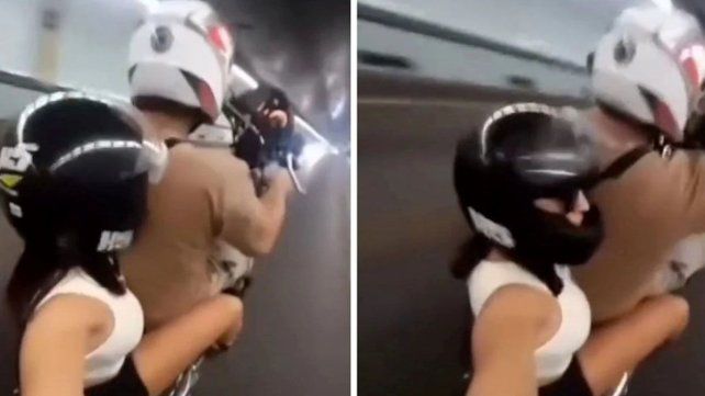 Motociclistas realizando willy dentro del Túnel Subfluvial&nbsp;