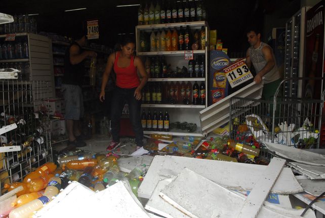 Postal. Negocios fueron saqueados ante la no presencia policial en zonas de Santa Fe