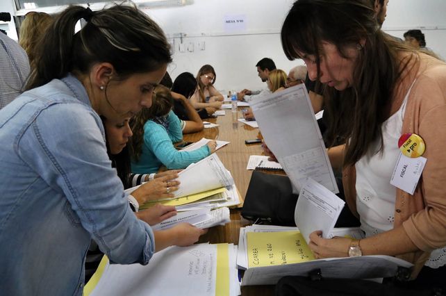 El Tribunal Electoral precisó que ya se escrutaron 2.649 mesas de votación
