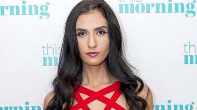 Una joven de 18 años vende su virginidad para comprarle una casa a sus padres