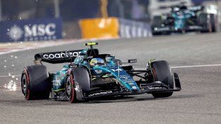 Fernando Alonso fue el más rápido en los segundos ensayos en Bahrein