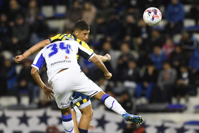Central, ante la mirada de Tevez, cayó sin atenuantes con Vélez