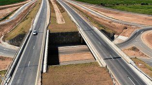 Realizan hoy un paro activo en defensa de la obra pública.