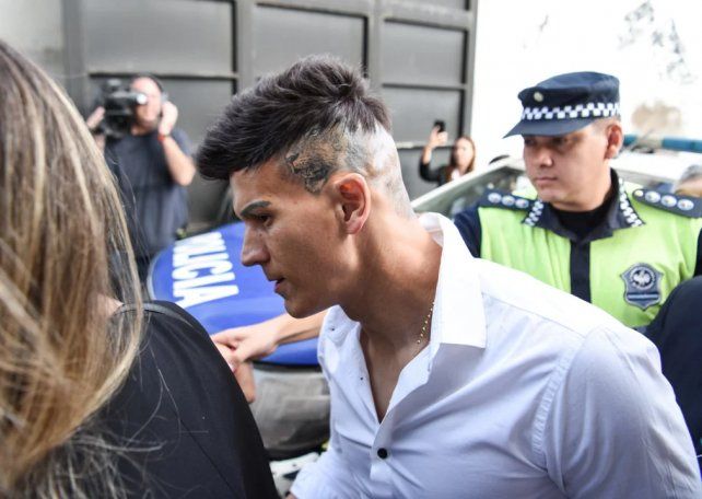 Los futbolistas de Vélez acusados de abuso sexual esperan por una audiencia clave Los futbolistas de Vélez acusados de abuso sexual esperan por una audiencia clave
