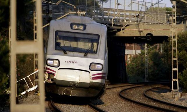 Doce personas mueren atropelladas por un tren cerca de Barcelona