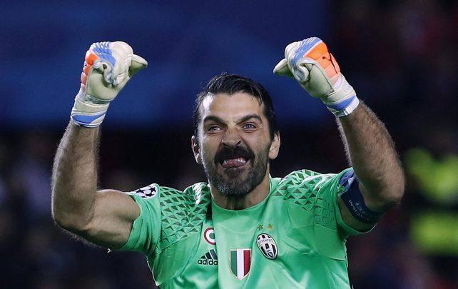 Las fotos de Buffon y su pareja en un yate que generaron revuelo
