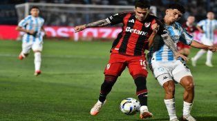 Atlético Tucumán sorprende a River y lo derrota en el José Fierro.