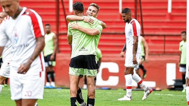 Banfield cerró su pretemporada con una victoria ante Huracán
