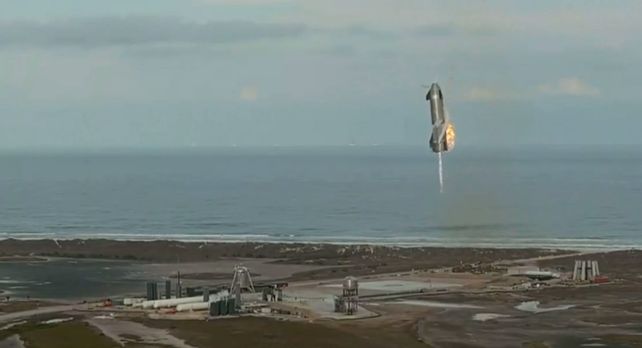 La nave espacial que pretende llevar personas a la Luna y Marte aterrizó con éxito por primera vez