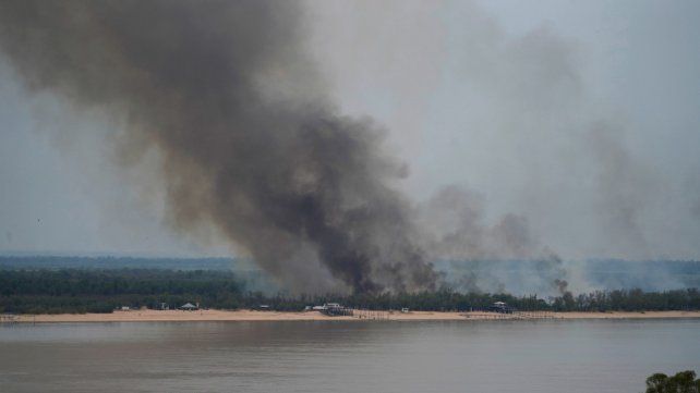Por los incendios en las islas, Santa Fe y Entre Ríos ajustan protocolos de prevención. 