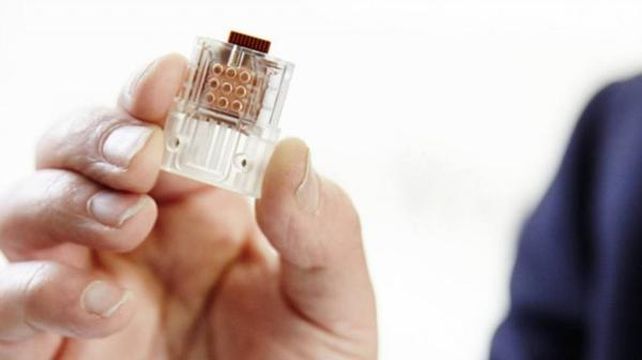 Desarrollaron un pendrive que permite detectar el VIH en menos de 30 minutos