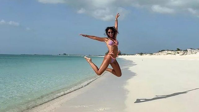 Antonella Roccuzzo difundió fotos de las vacaciones junto a Lionel Messi y su familia en una playa paradisíaca en Bahamas