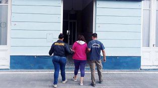 Una mujer de 62 años fue encontrada asesinada a golpes en su domicilio ubicado en ruta 12, en la zona de Villa 3 de Febrero, en Nogoyá. Hay tres detenidos