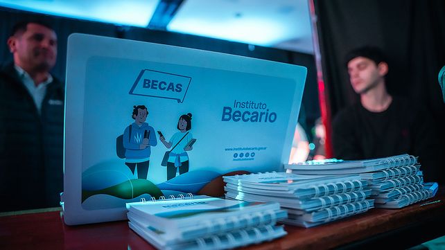 Becas: comineza el cronograma de pagos de Inaubepro