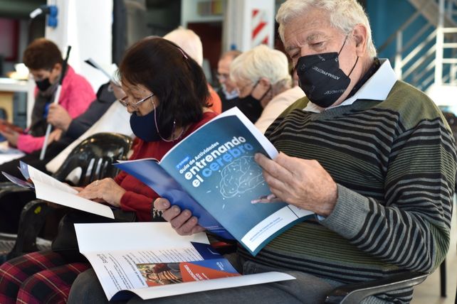 Talleres. Durante la presente gestión se brindó información a más de cinco mil personas mayores.