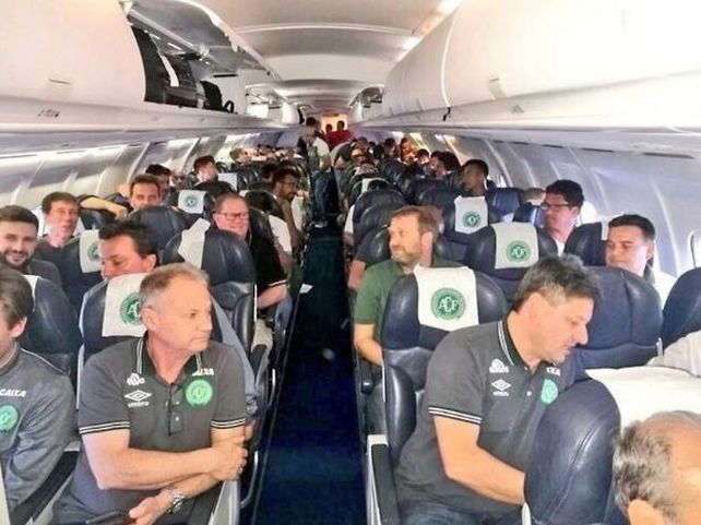 La última vez. Parte del plantel de Chapecoense en una fotografía tomada antes de despegar.