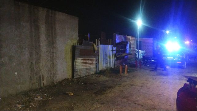 Asesinaron a un muchacho de 23 años de un tiro en la espalda en el barrio Santa Rosa de Lima