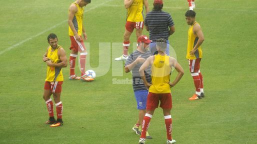 Hay una carpeta grande