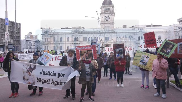 Piden Justicia para las víctimas del triple crimen de Bajada Grande