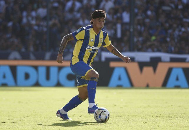 Enzo Giménez lleva un año y medio en Central y su posible salida se definirá en los próximos días.