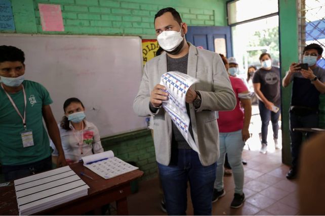 Una mesa de votación en Managua