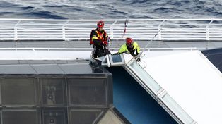 Buzos de rescate se abren paso en el Costa Concordia con nuevas explosiones