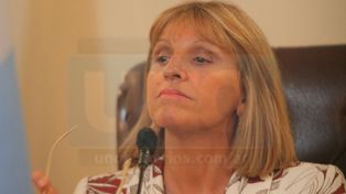Sosa. Firma la factura.