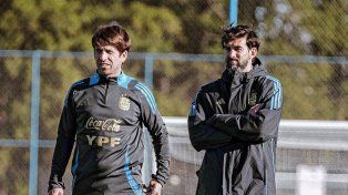 Diego Placente junto a su ayudante en la Selección Argentina, Facundo Quiroga.