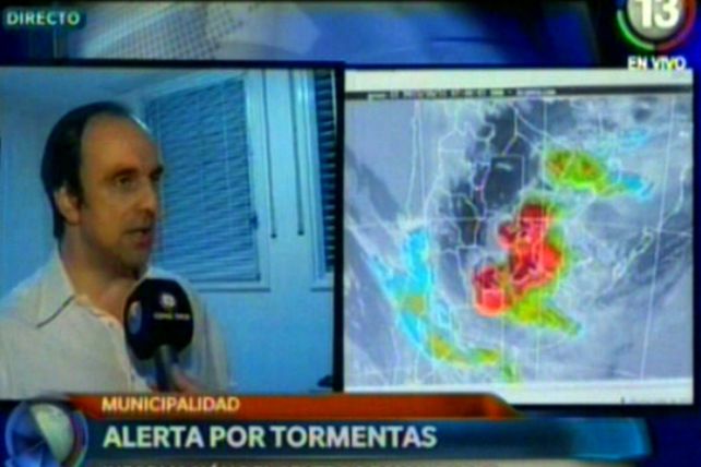 Corral pidió a los vecinos que sean custodios de las bocas de tormenta