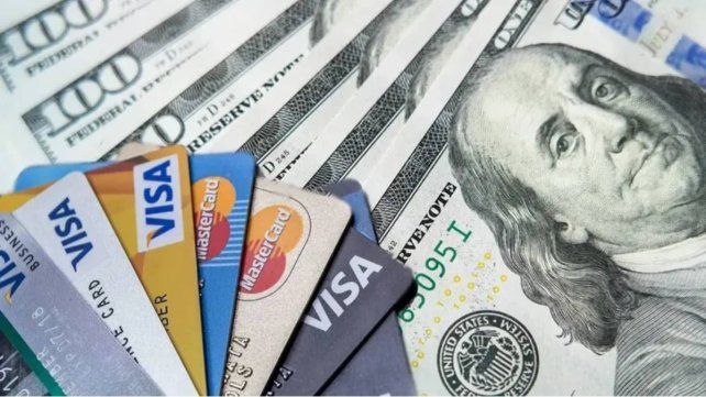 Desde este viernes se podrá pagar con dólares en los comercios