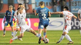 Instituto ganó 2 a 0 en Sarandí en un partido clave.