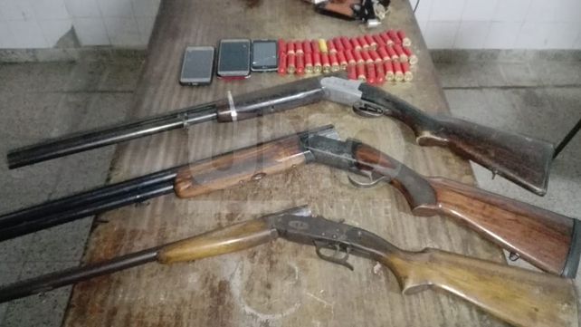 Secuestraron tres escopetas y 42 cartuchos en Alto Verde