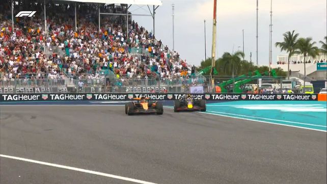 Oscar Piastri supera a Max Verstappen en Miami.