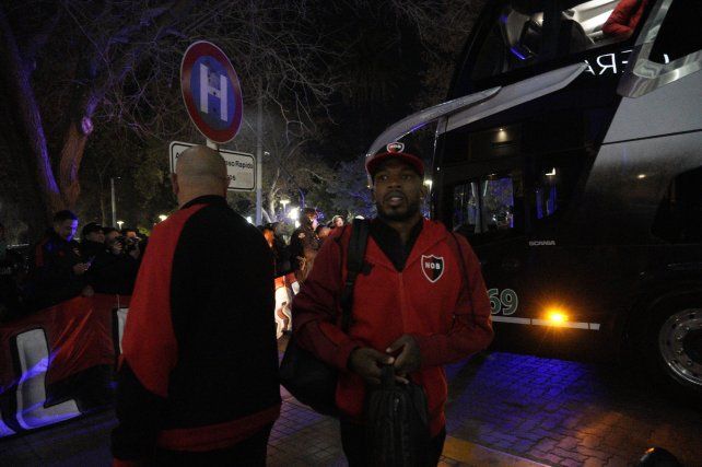 Jherson Mosquera volvió a Newells y será titular en Mendoza.