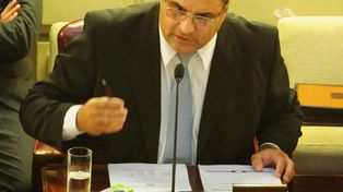 A falta de trabajo, un ex diputado santafesino se convirtió en chofer de Uber