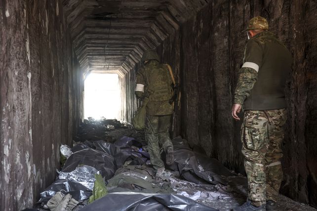 Rusia mantiene ataques aéreos y sufre contraofensivas ucranianas en el Donbass