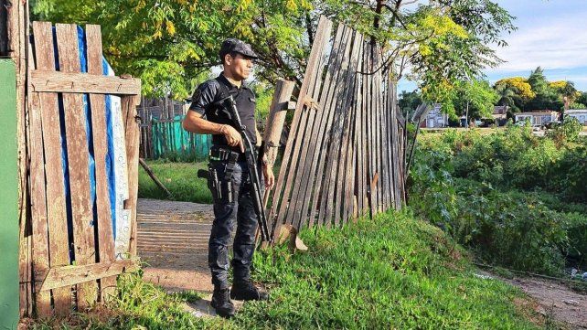 La policía secuestró elementos importantes por la causa que fue denunciada por una mujer.